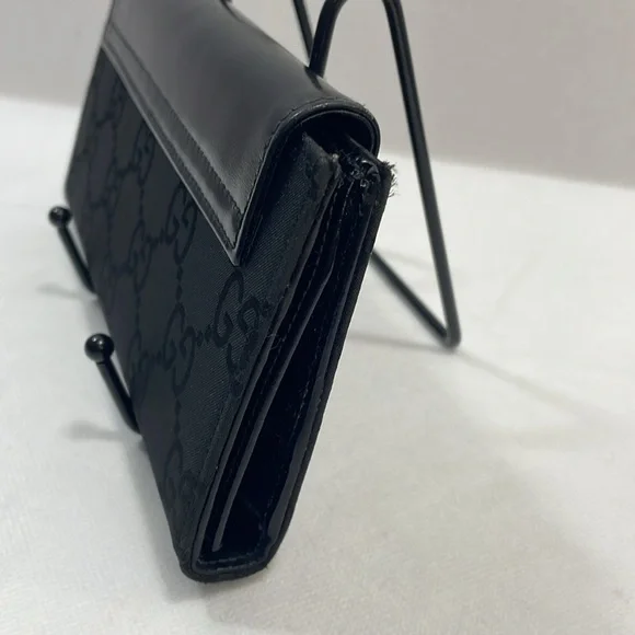 Authentic GUCCI black patent leather and canvas wallet with cards and COA